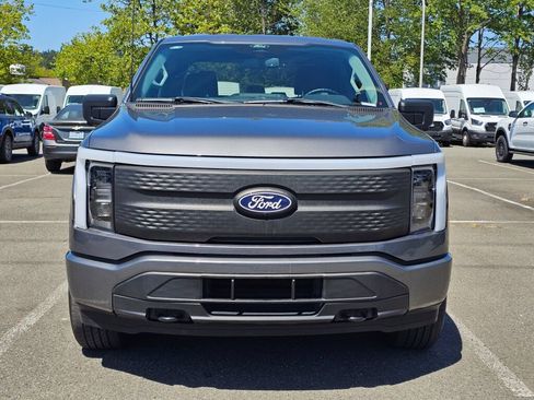 Used 2024 Ford F150 Lightning XLT AWD/4WD image 2