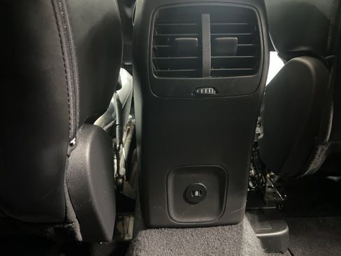 Used 2025 Ford Escape Platinum image 10