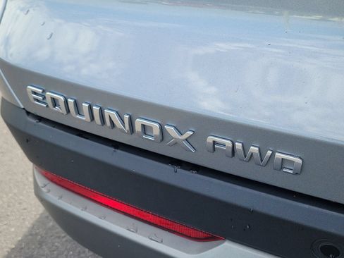 Used 2025 Chevrolet Equinox LT AWD/4WD image 6