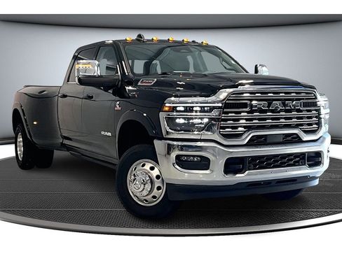 Used 2025 RAM 3500 Longhorn image 2