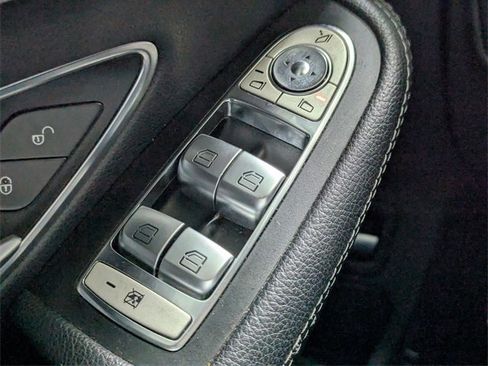 Used 2018 Mercedes-Benz C 300 Sedan image 15