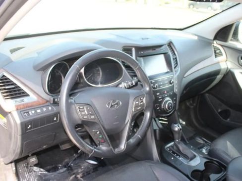 Used 2018 Hyundai Santa Fe SE w/ SE Premium Package 02 AWD/4WD image 10