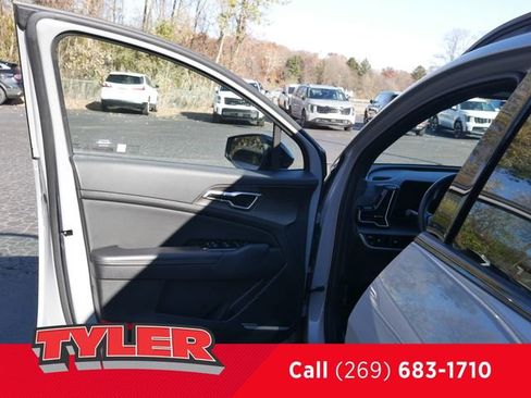 Used 2023 Kia Sportage X-Line w/ X-Line Premium Package image 22