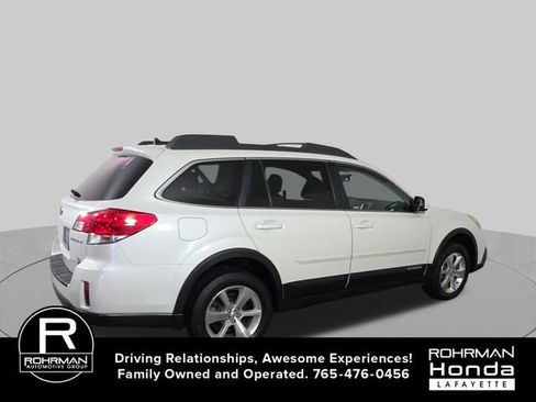 Used 2014 Subaru Outback 2.5i Limited w/ Moonroof Package AWD/4WD image 9