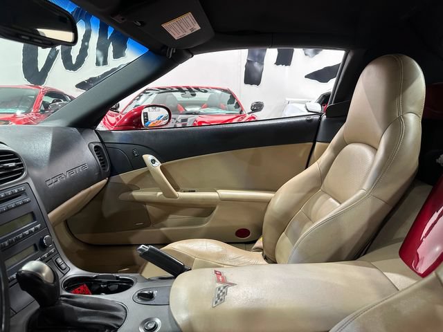 Used 2006 Chevrolet Corvette Convertible w/ Preferred Equipment Group RWD image 12