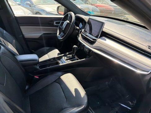 Used 2023 Jeep Compass Limited AWD/4WD image 10