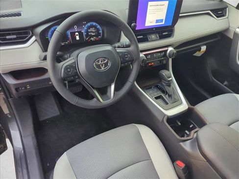 New 2025 Toyota RAV4 Limited image 15