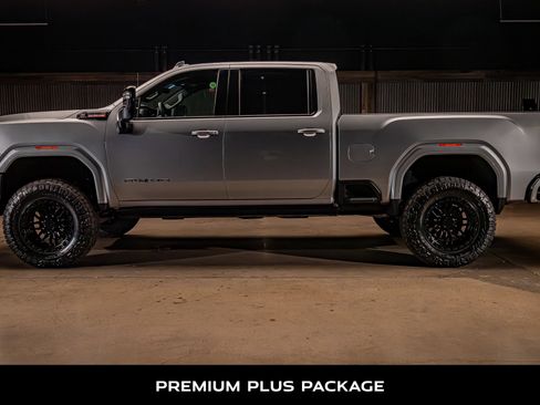 Used 2026 GMC Sierra 2500 AT4 w/ AT4 Premium Plus Package AWD/4WD image 6