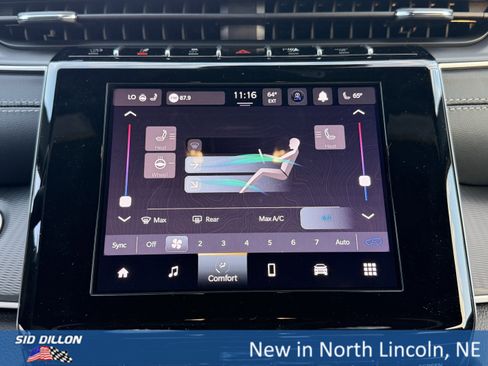 New 2025 Jeep Grand Cherokee Altitude image 11