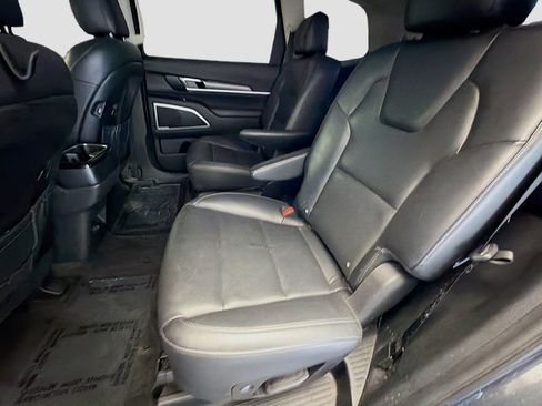 Used 2020 Kia Telluride S FWD image 13