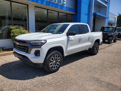 New 2024 Chevrolet Colorado LT w/ LT Convenience Package III