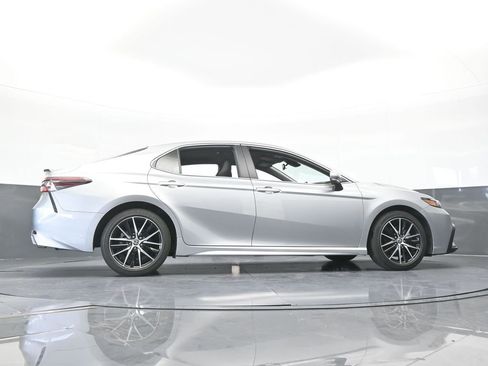Used 2022 Toyota Camry SE FWD image 58
