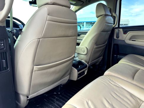 Used 2019 Honda Odyssey Touring image 20