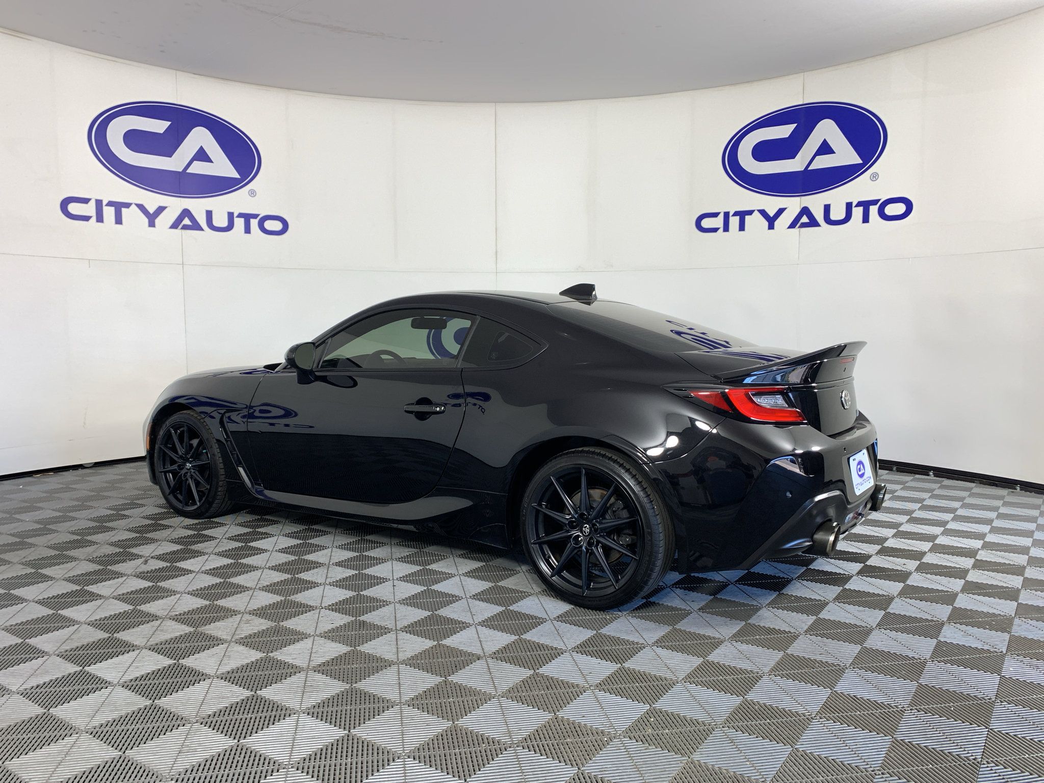 Used 2022 Toyota GR86 Premium w/ ALL Weather Mat Package (TMS) RWD image 5