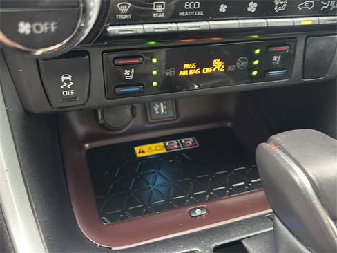 Used 2024 Toyota RAV4 Limited w/ Advanced Technology Package image 28
