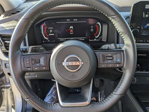 Used 2023 Nissan Rogue Platinum w/ Platinum Premium Package image 31