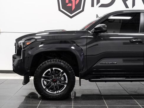Used 2024 Toyota Tacoma TRD Sport image 17