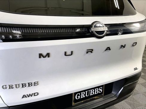 Certified 2025 Nissan Murano SL image 42