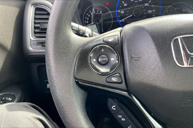 Used 2018 Honda HR-V EX image 21