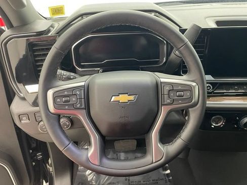 Used 2024 Chevrolet Silverado 1500 LT AWD/4WD image 13