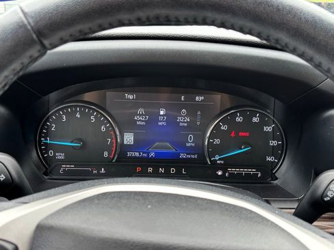 Used 2024 Ford Explorer Limited AWD/4WD image 14