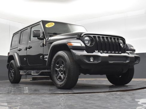 Used 2018 Jeep Wrangler Unlimited Sport AWD/4WD image 24