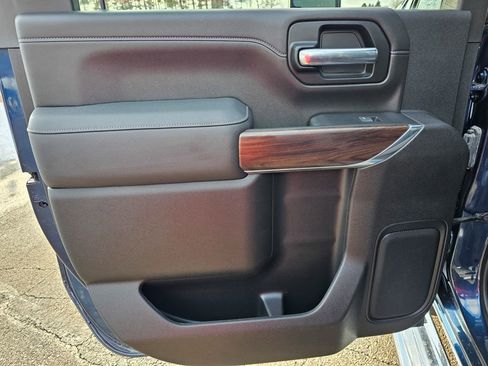 Certified 2023 GMC Sierra 2500 SLT w/ SLT Premium Package image 33