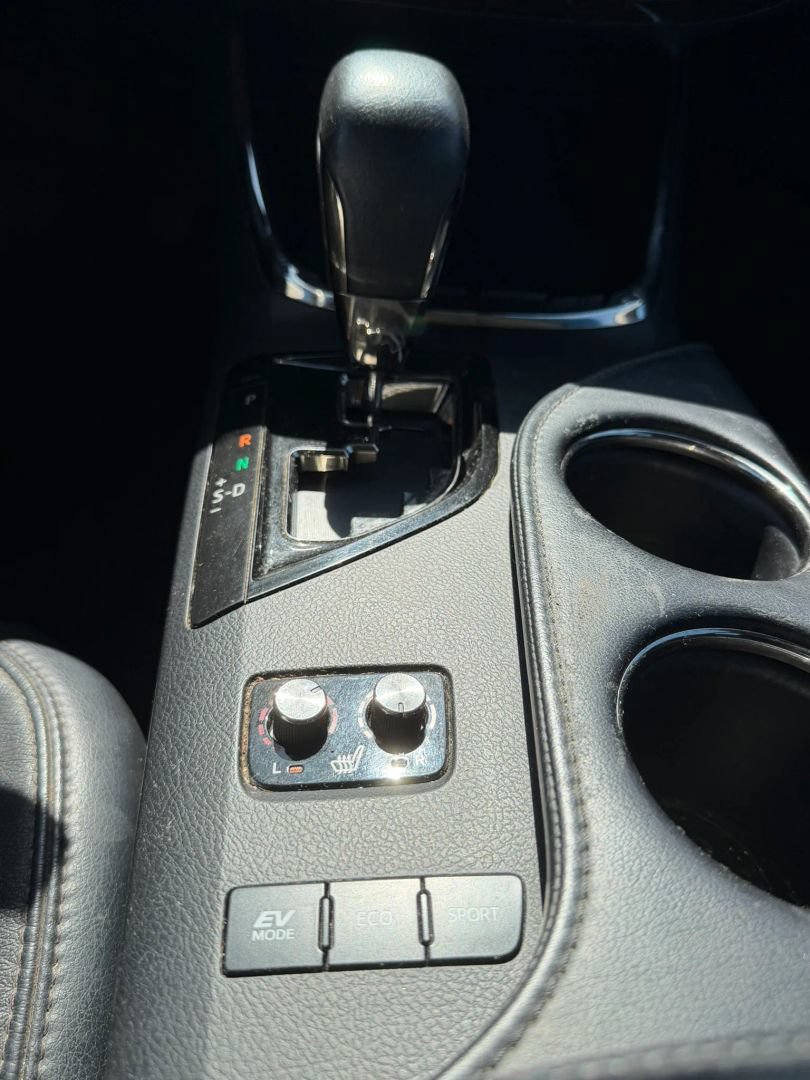 Used 2015 Toyota Avalon XLE Premium FWD image 25
