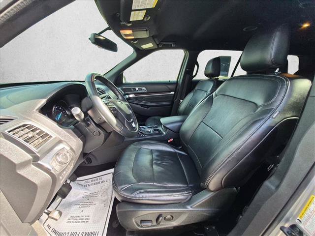 Certified 2019 Ford Explorer Limited w/ Class III Trailer Tow Package FWD image 16