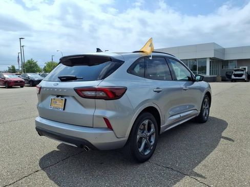 Certified 2024 Ford Escape ST-Line w/ Tech Pack #1 FWD image 7