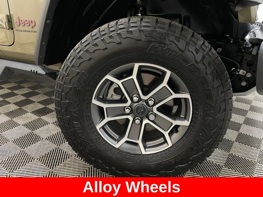 Used 2025 Jeep Gladiator Mojave w/ Safety Group AWD/4WD image 50