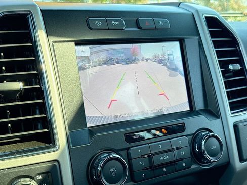 Used 2019 Ford F150 Lariat image 31