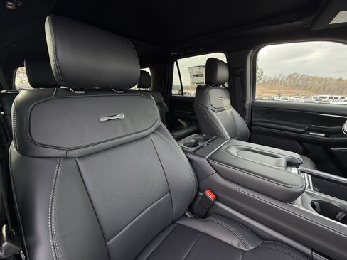 New 2025 Ford Expedition Max Platinum w/ Stealth Performance Package image 32