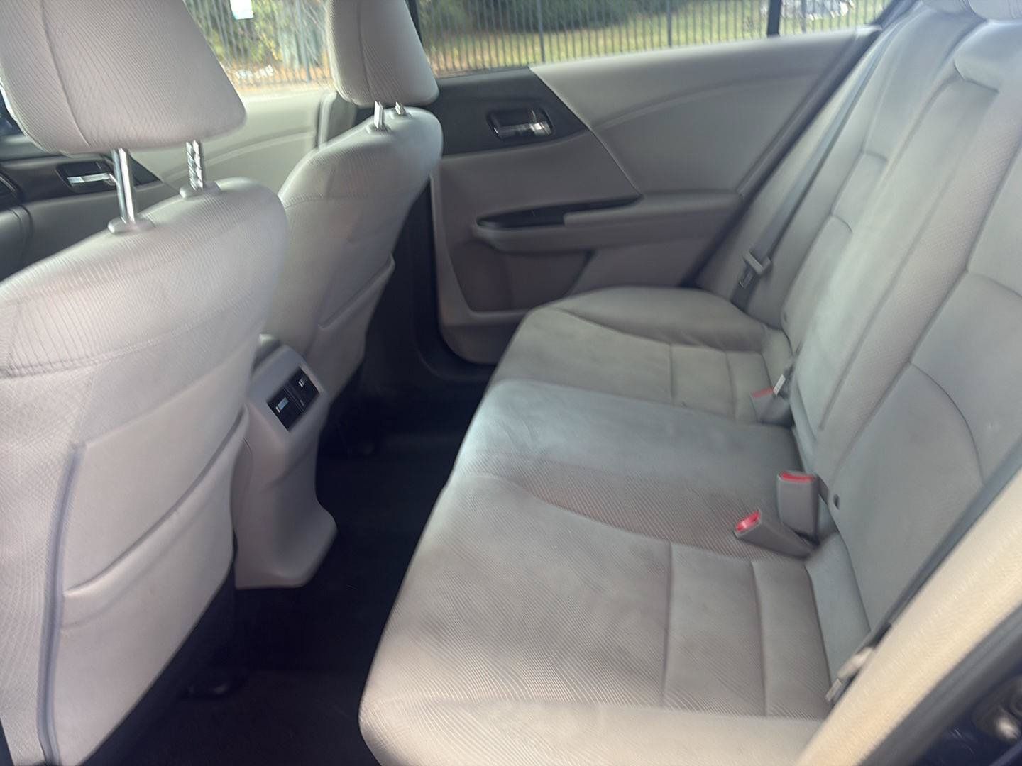 Used 2017 Honda Accord EX image 16