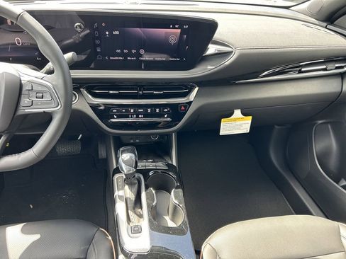 New 2026 Buick Envista Avenir image 16