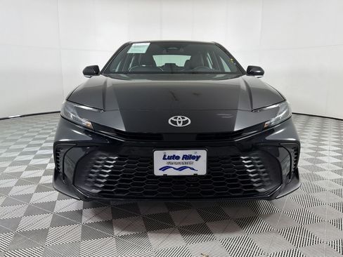 Used 2026 Toyota Camry SE FWD image 6