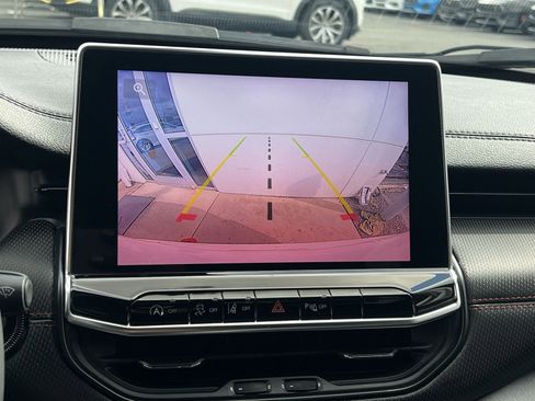 Used 2023 Jeep Compass Trailhawk image 19