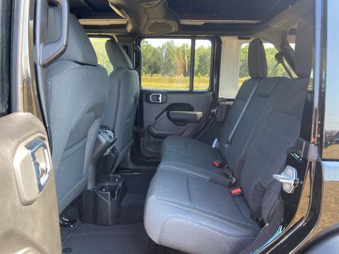 New 2025 Jeep Wrangler Sport S image 27