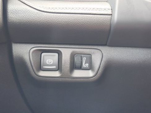 Used 2023 GMC Acadia SLT image 22