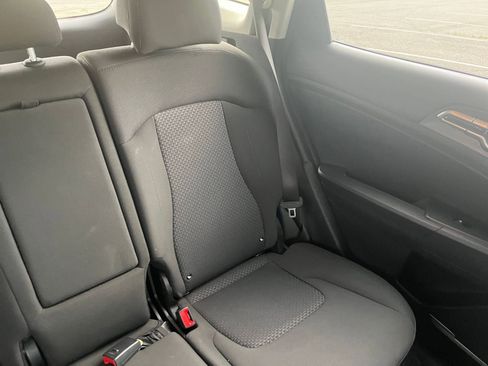Used 2025 Kia Sportage LX FWD image 36