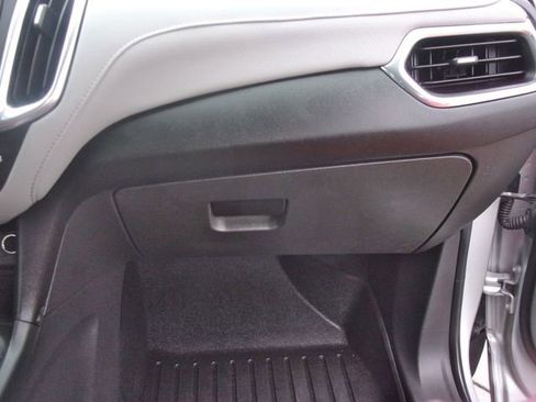 Used 2020 Chevrolet Equinox Premier AWD/4WD image 35