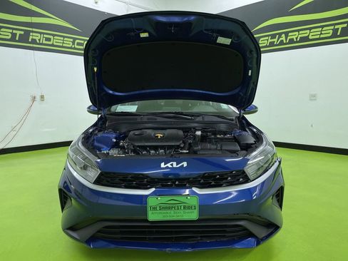 Used 2023 Kia Forte LXS w/ LXS Technology Package image 4