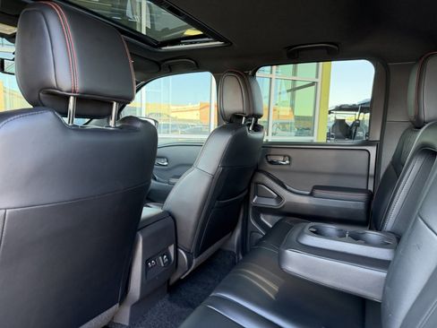 Used 2023 Nissan Frontier Pro-X w/ Pro-X Premium Package image 37