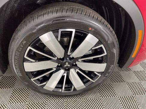 New 2026 Mitsubishi Outlander SEL image 41