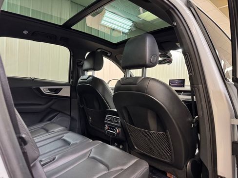 Used 2018 Audi Q7 2.0T Premium Plus AWD/4WD image 33