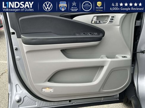 Used 2021 Honda Pilot Touring image 8