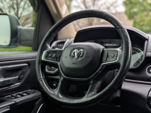 Used 2019 RAM 1500 Laramie image 14