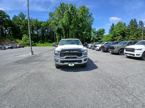 New 2026 RAM 2500 Tradesman AWD/4WD image 2
