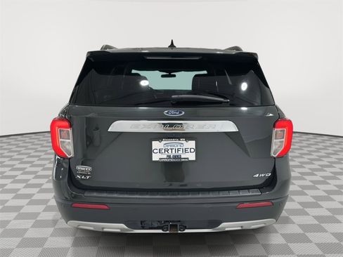 Used 2023 Ford Explorer XLT w/ Equipment Group 202A AWD/4WD image 4