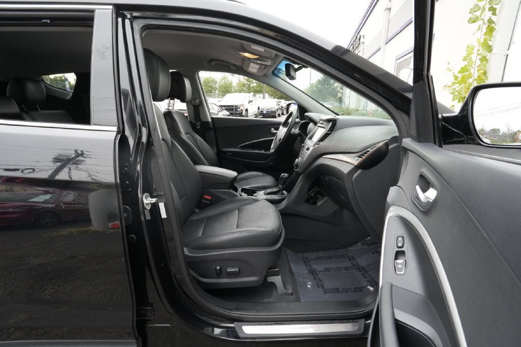 Used 2018 Hyundai Santa Fe Sport 2.0T w/ Cargo Package AWD/4WD image 32